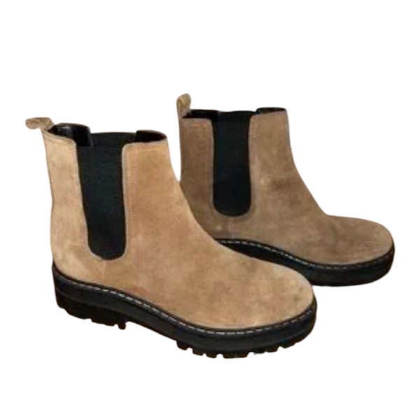 Marc Fisher LTD padmia Tan Suede Lug Sole chunky Heel Chelsea Boots Sz 6.5 - Picture 1 of 9